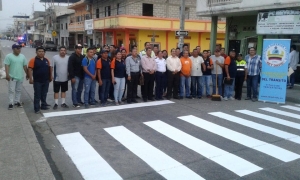 Estudiantes del Rey David practican instalaci&oacute;n de se&ntilde;alizaci&oacute;n en el cant&oacute;n Daule