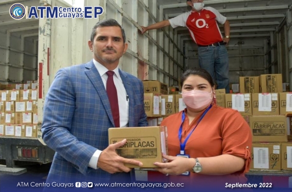 ANT realiza entrega de Placas Motorizadas a ATM Centro Guayas - EP